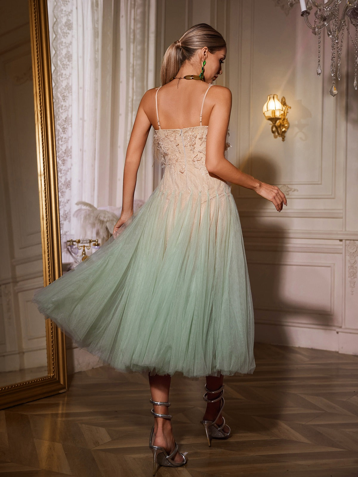 Qaldrex Spaghetti Ombre Lace Midi Dress